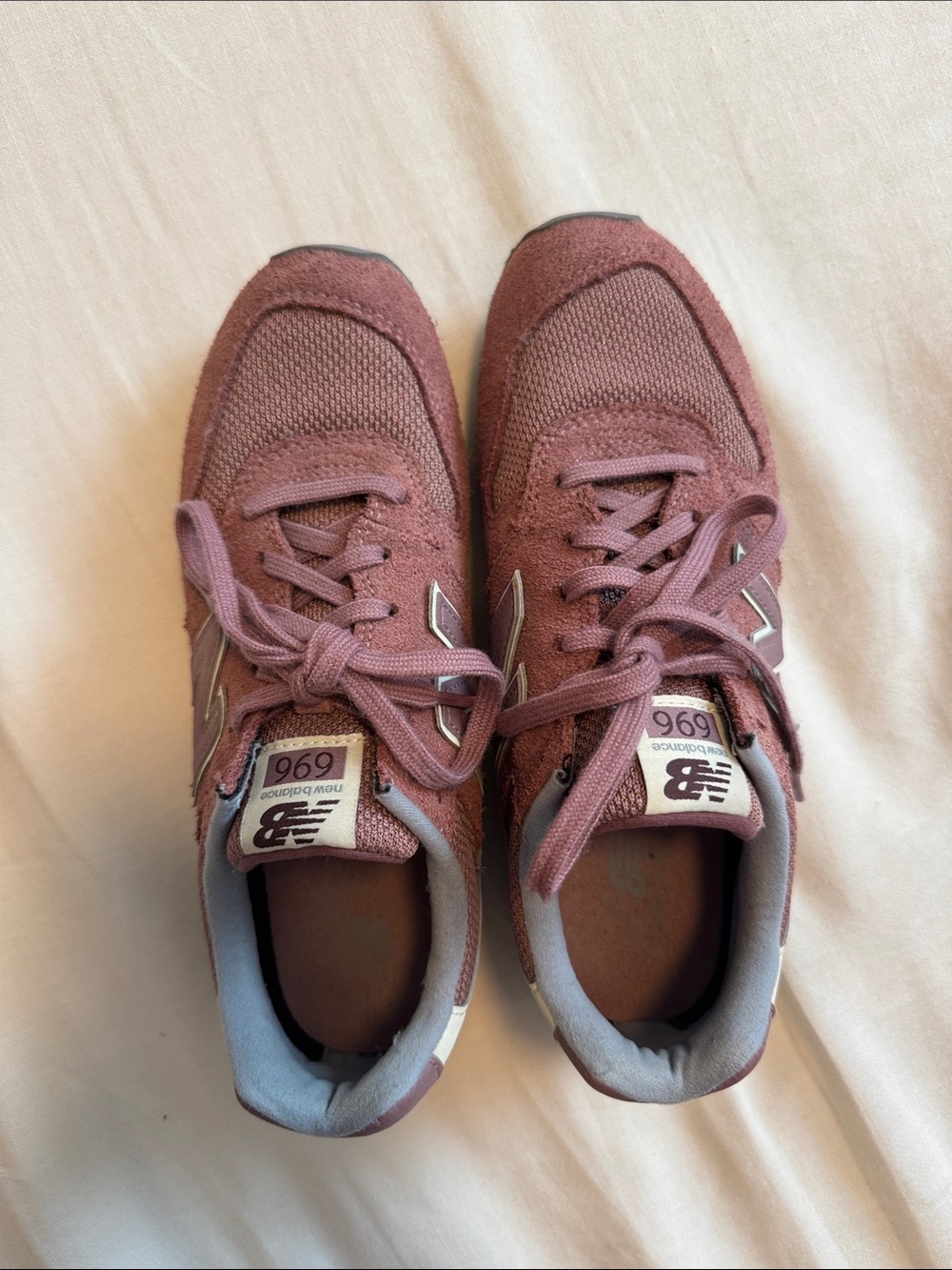New Balance Women's 969 Mauve Lace-Up Sneakers